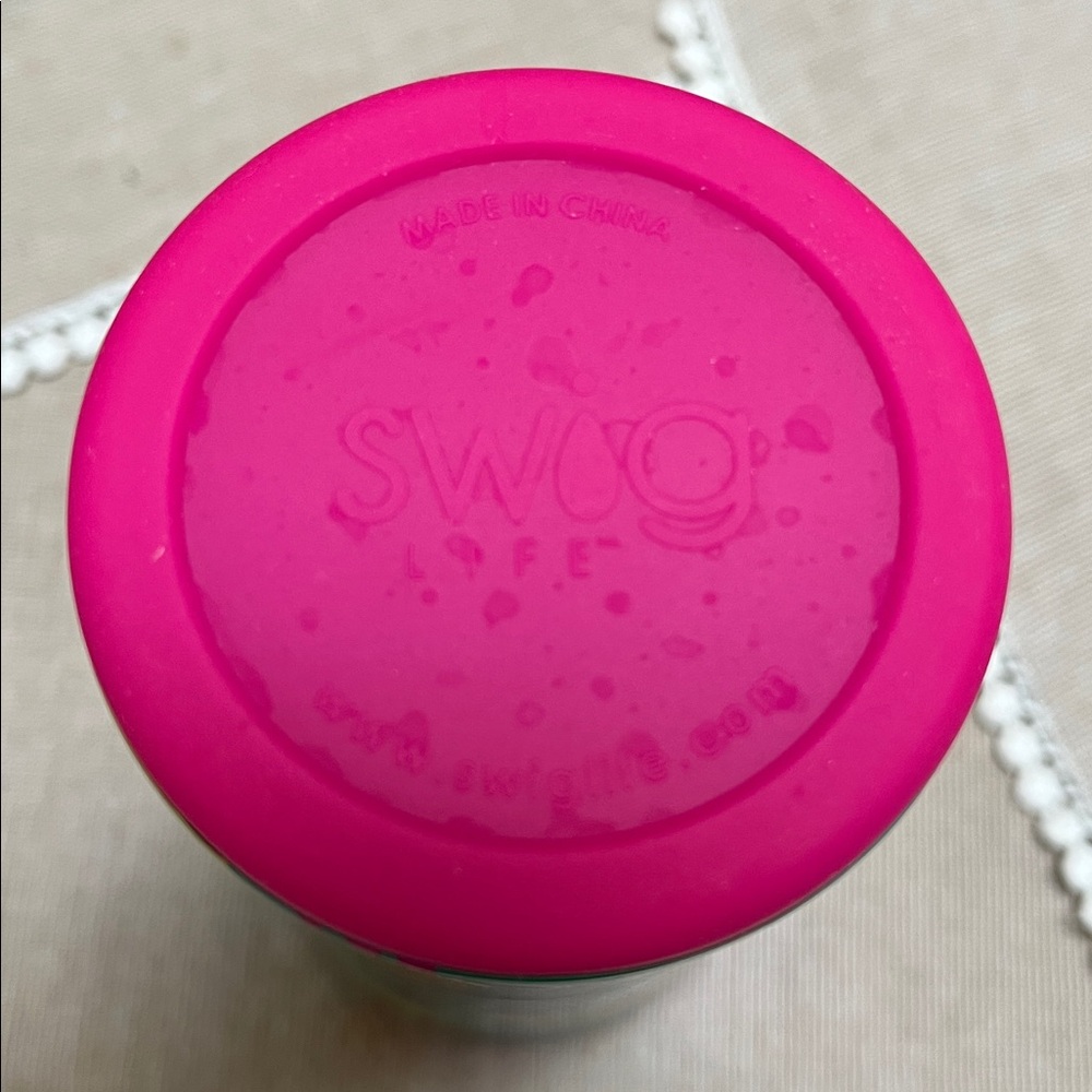 22 oz swig life cup Tropical - Picture 6 of 6